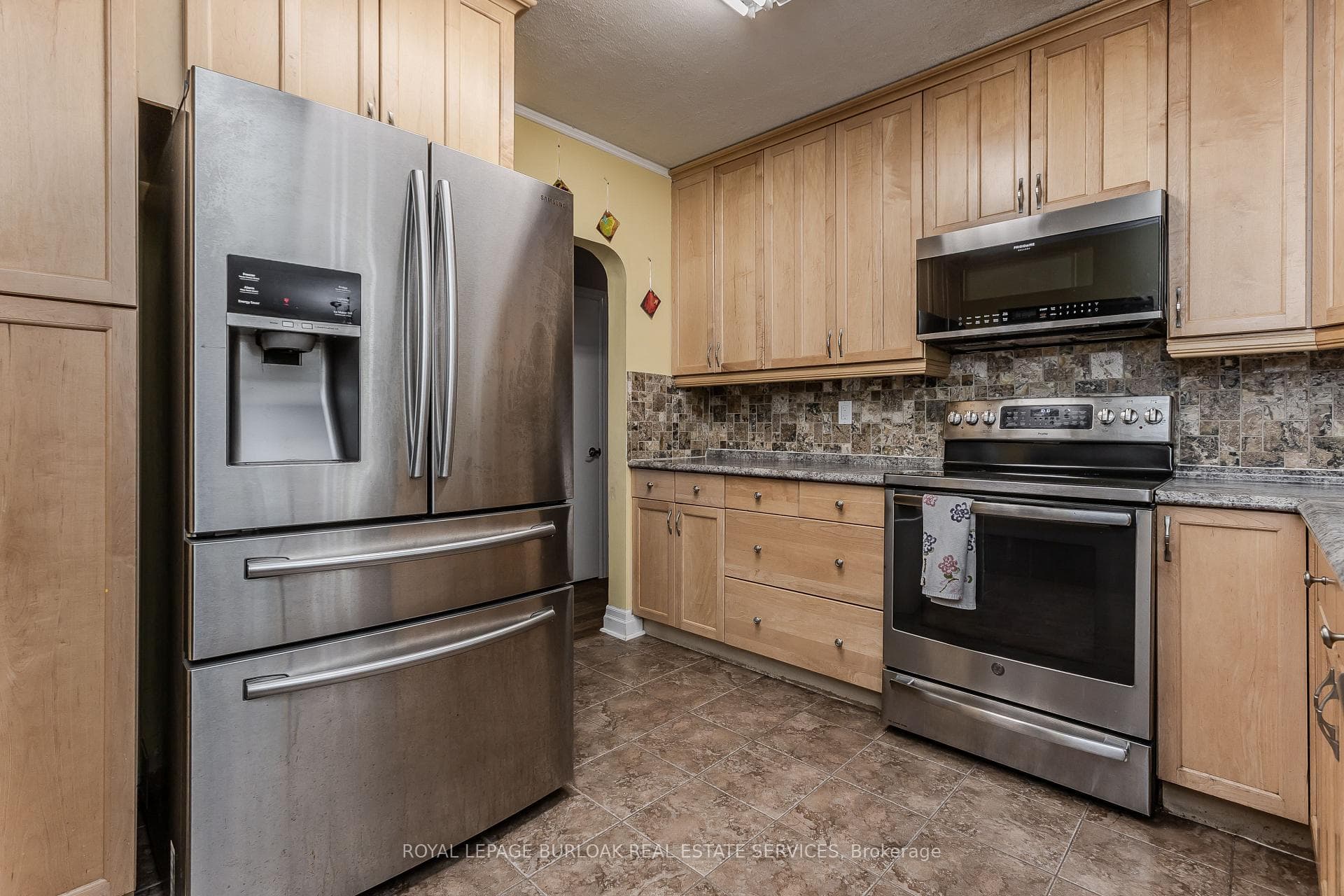 482 Sherin Drive photo 9