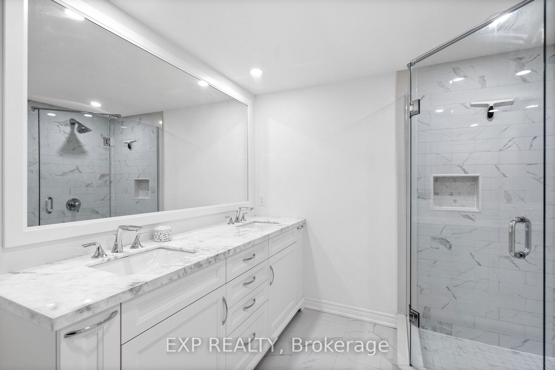 2555 Thomas Street Unit 70 photo 27