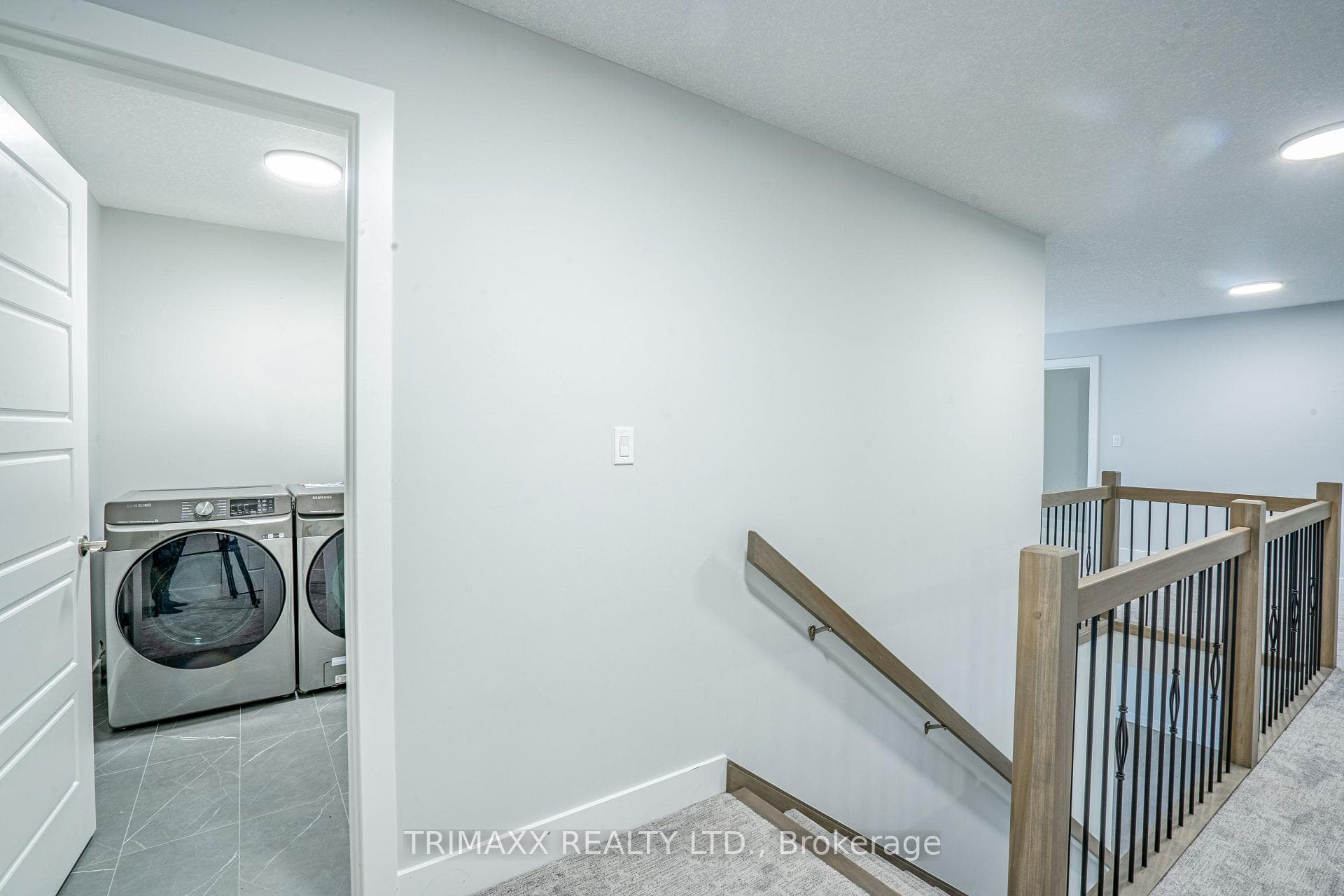 188 Foxborough Place photo 21