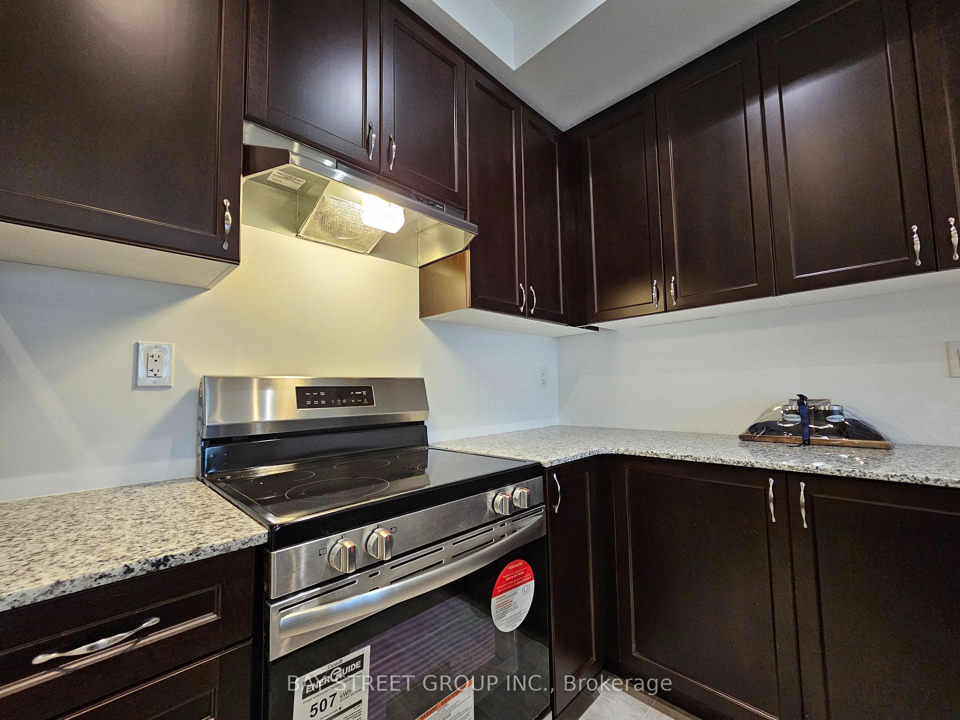 1829 Thames Circle photo 10