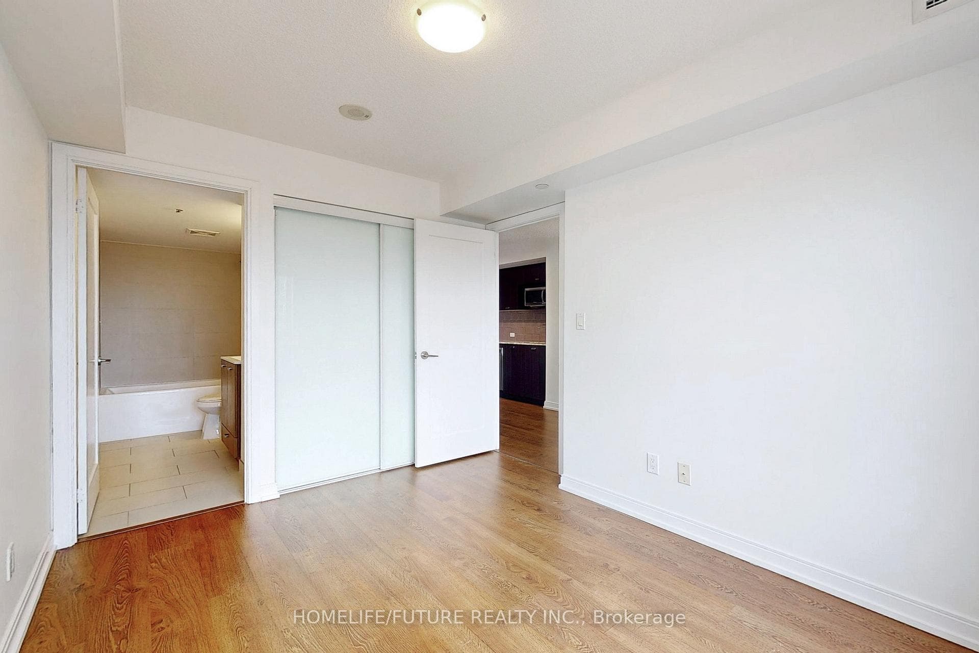 255 Village Green Square Unit 2305 photo 8