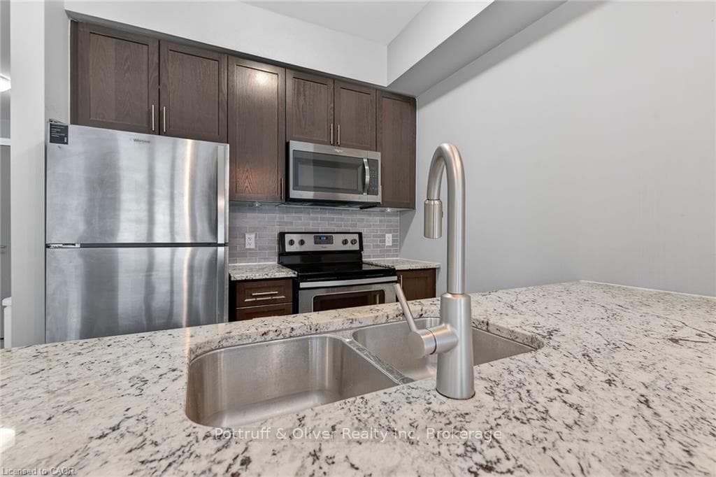 10 Concord Place Unit 110 photo 8