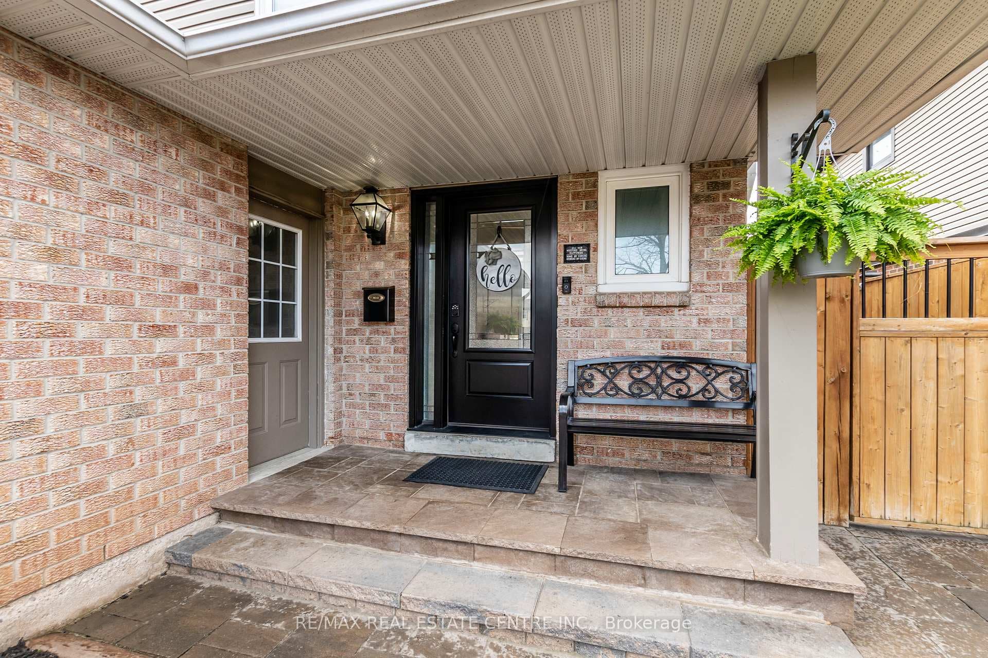 481 Bell Street photo 2
