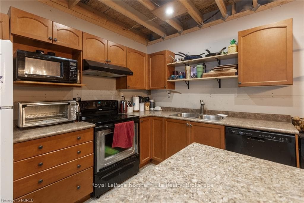 51 DEVELOPMENT Road photo 18