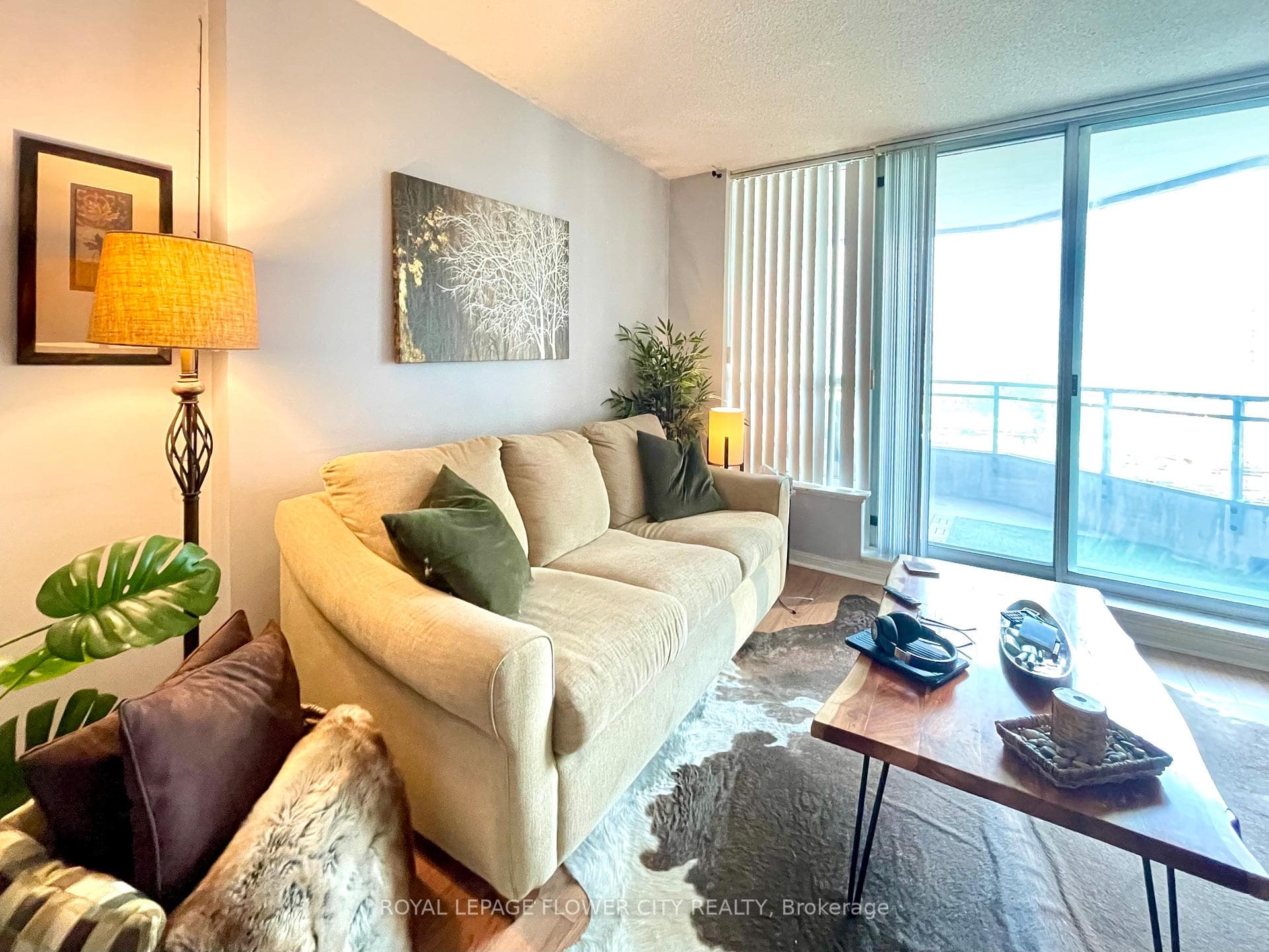 228 Queens Quay Unit 801 photo 13