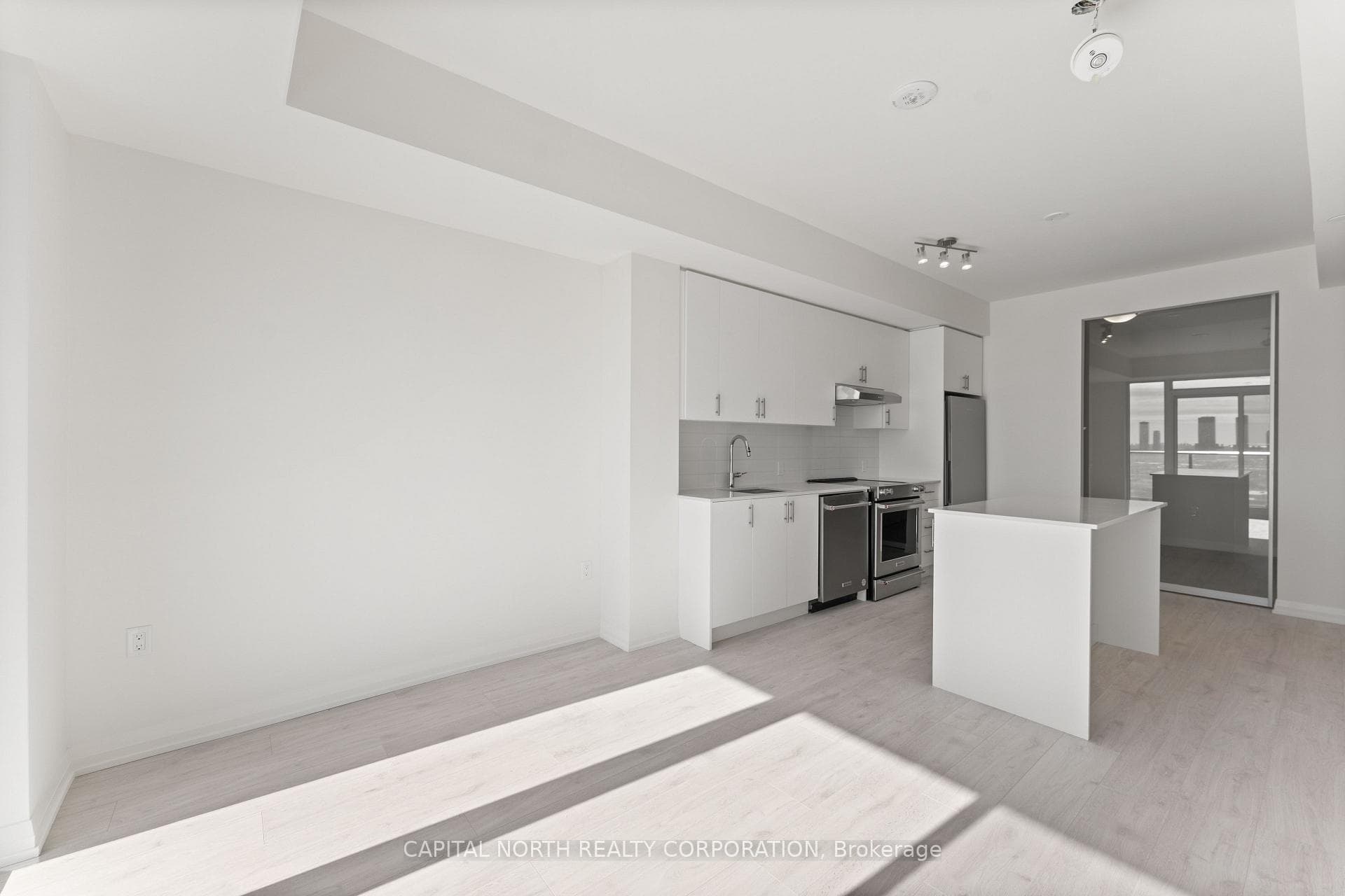 8960 Jane Street Unit 2322 photo 17
