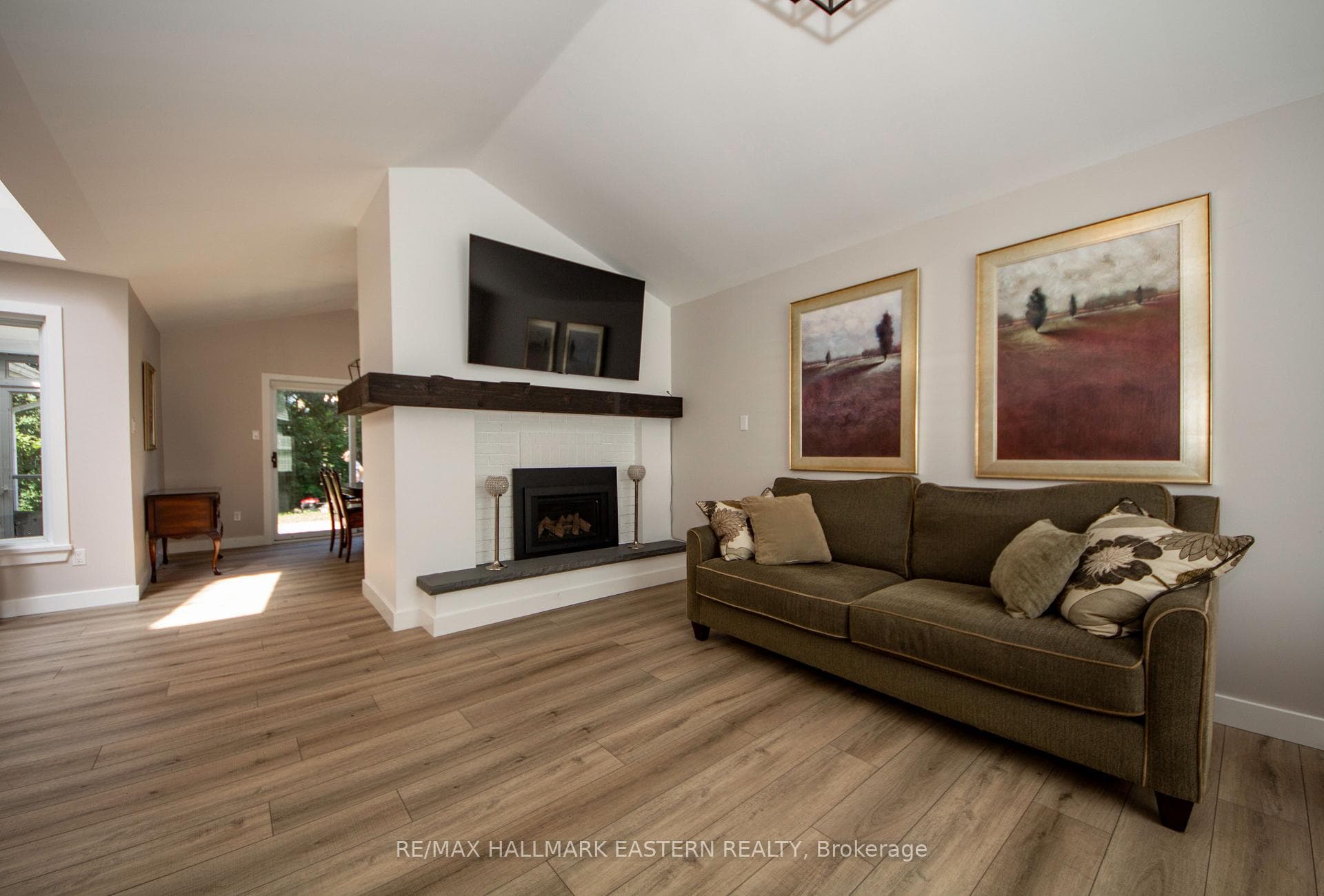 36 Russell Hill Road photo 4
