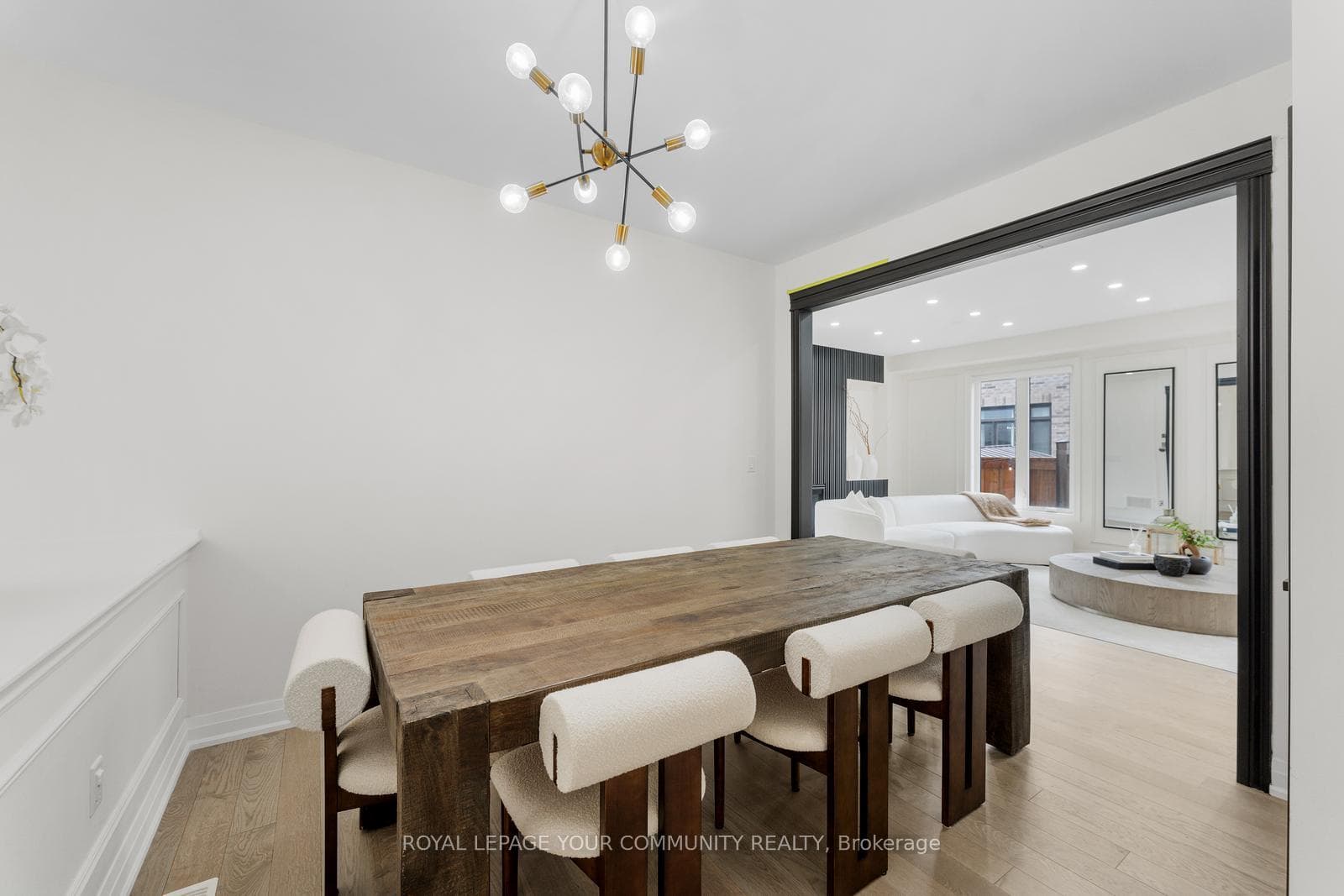 1 Byblos Court photo 16