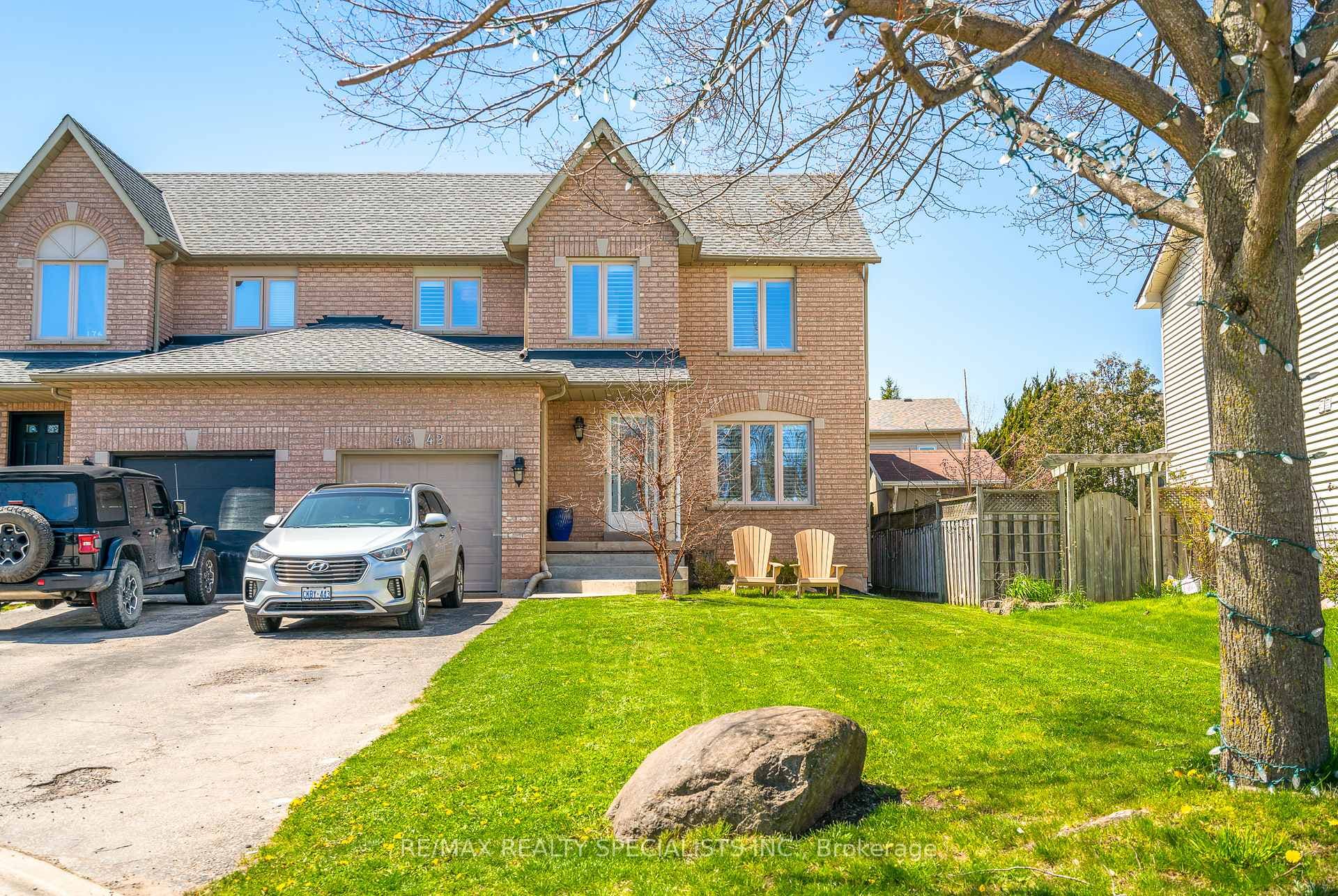 4342 HENRY Avenue photo 1