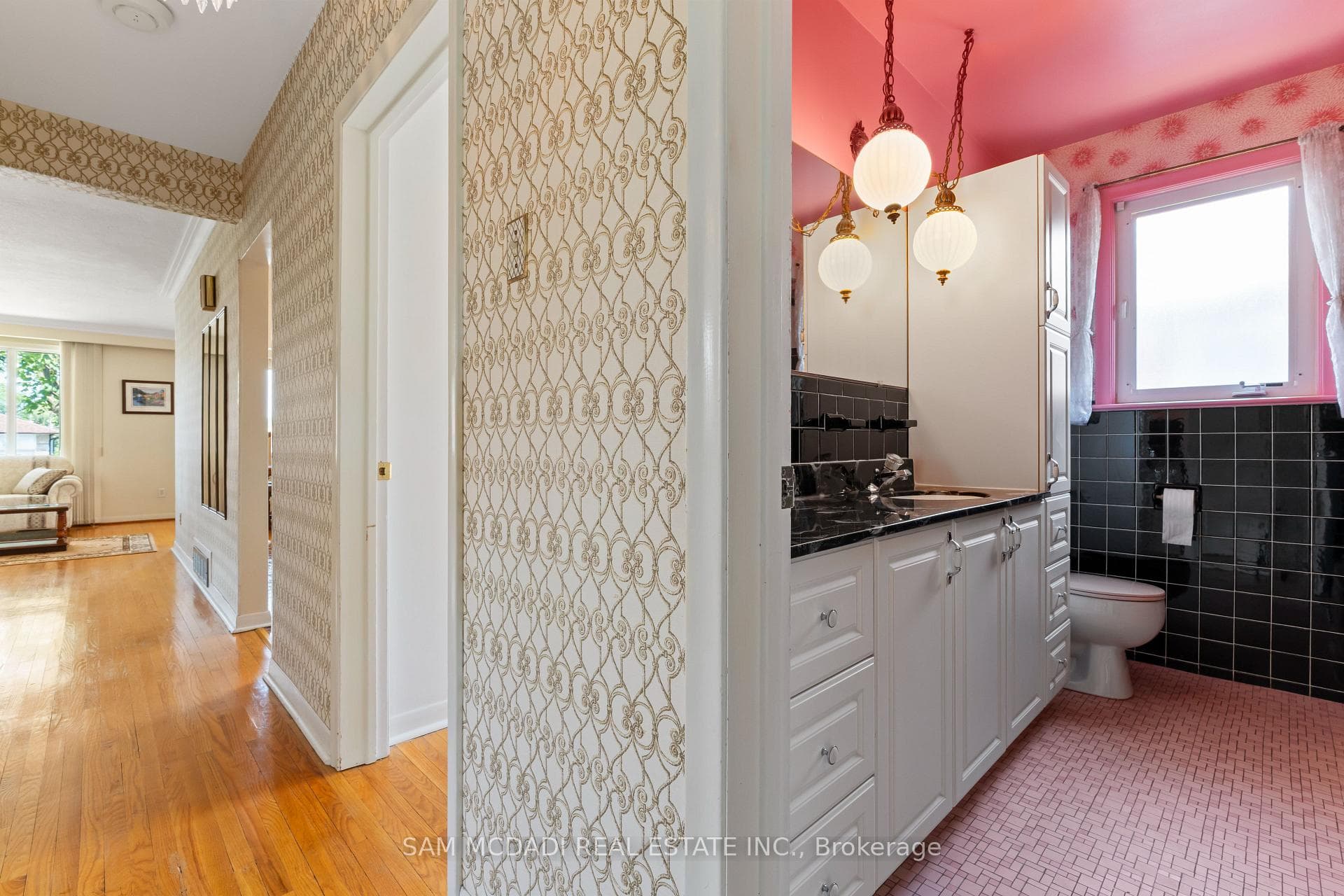 70 Frost Street photo 32
