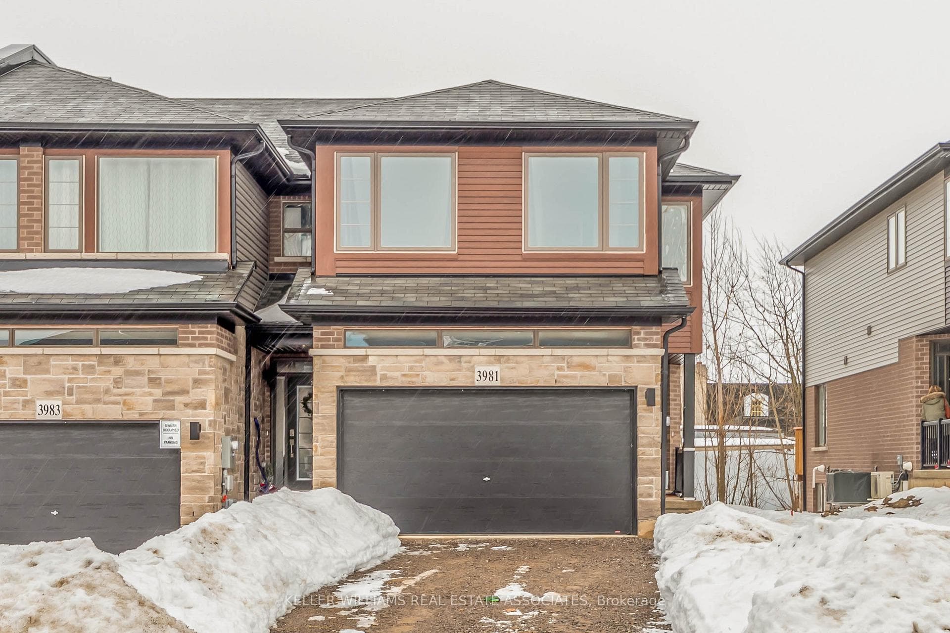 3981 Crown Street photo 1