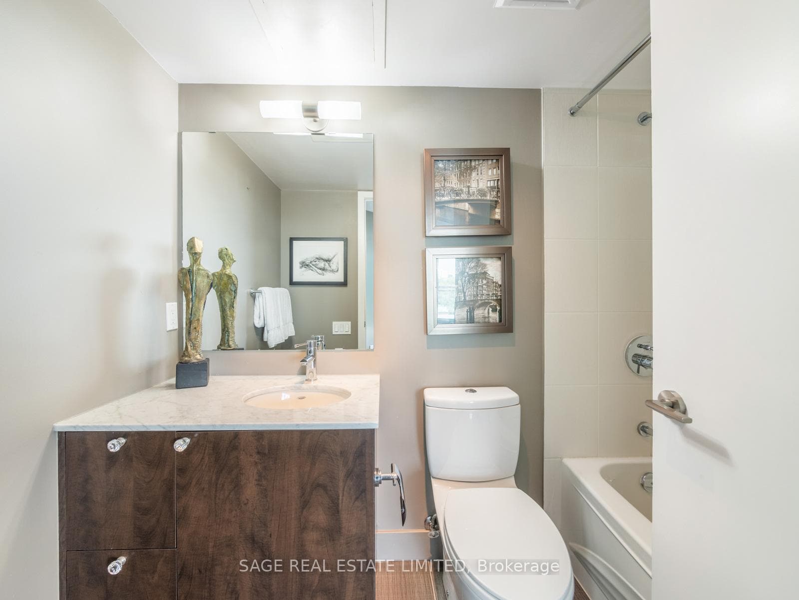1048 Broadview Avenue Unit 1201 photo 24