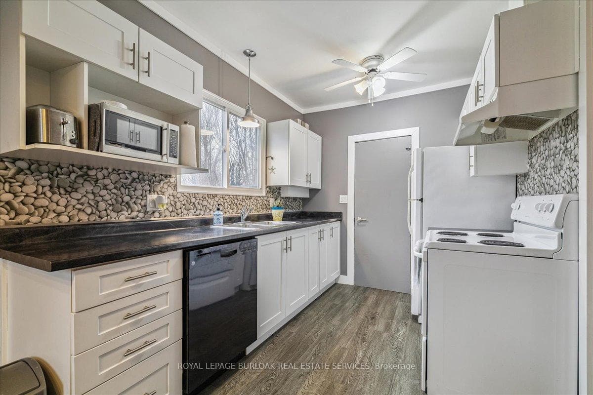 7 North Park Avenue photo 17