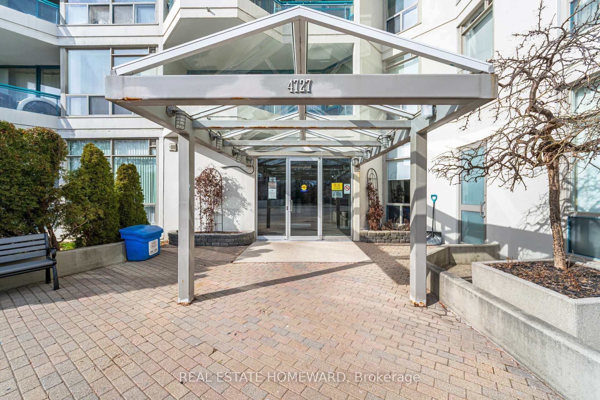 4727 Sheppard Avenue Unit 112 photo 2