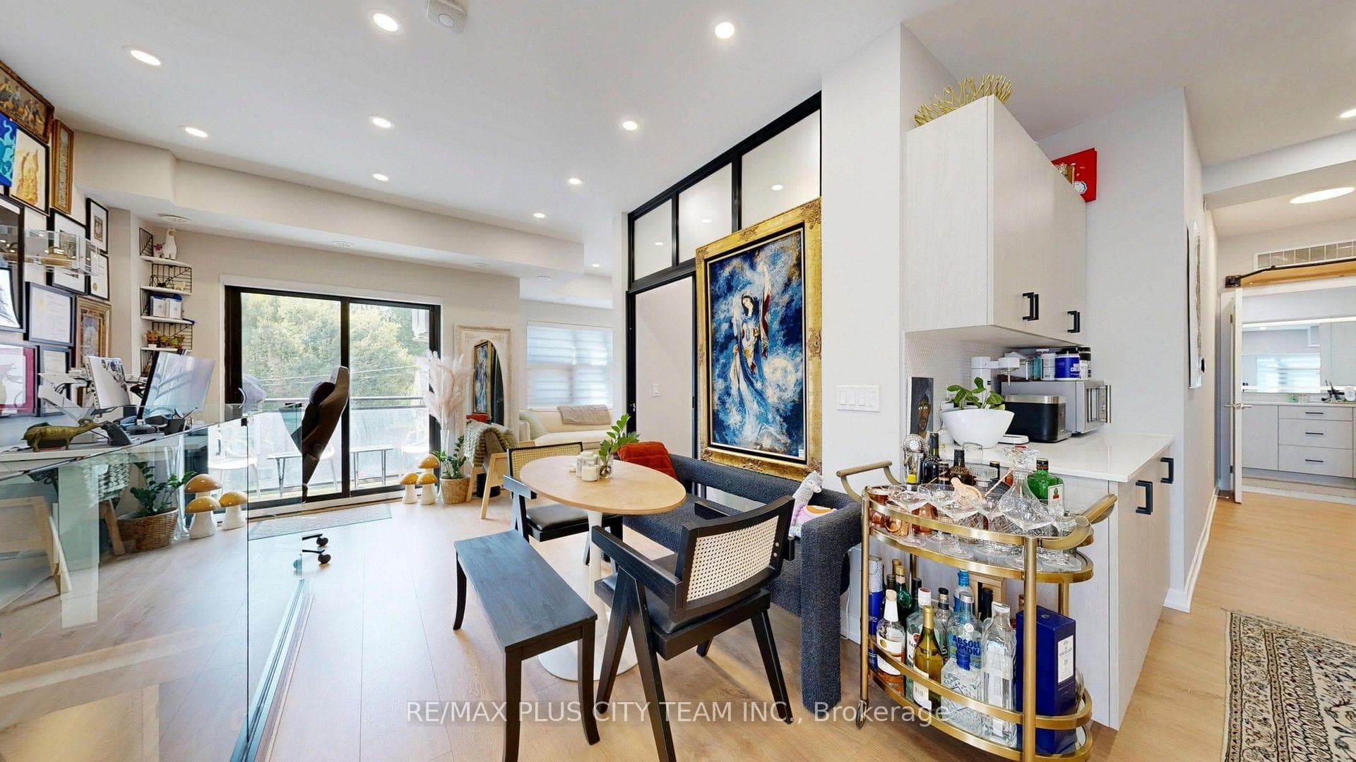 485 Logan Avenue Unit 209 photo 9