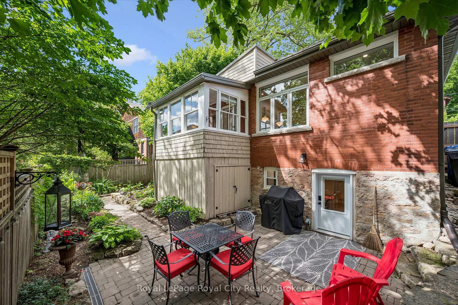 164 King Street photo 36