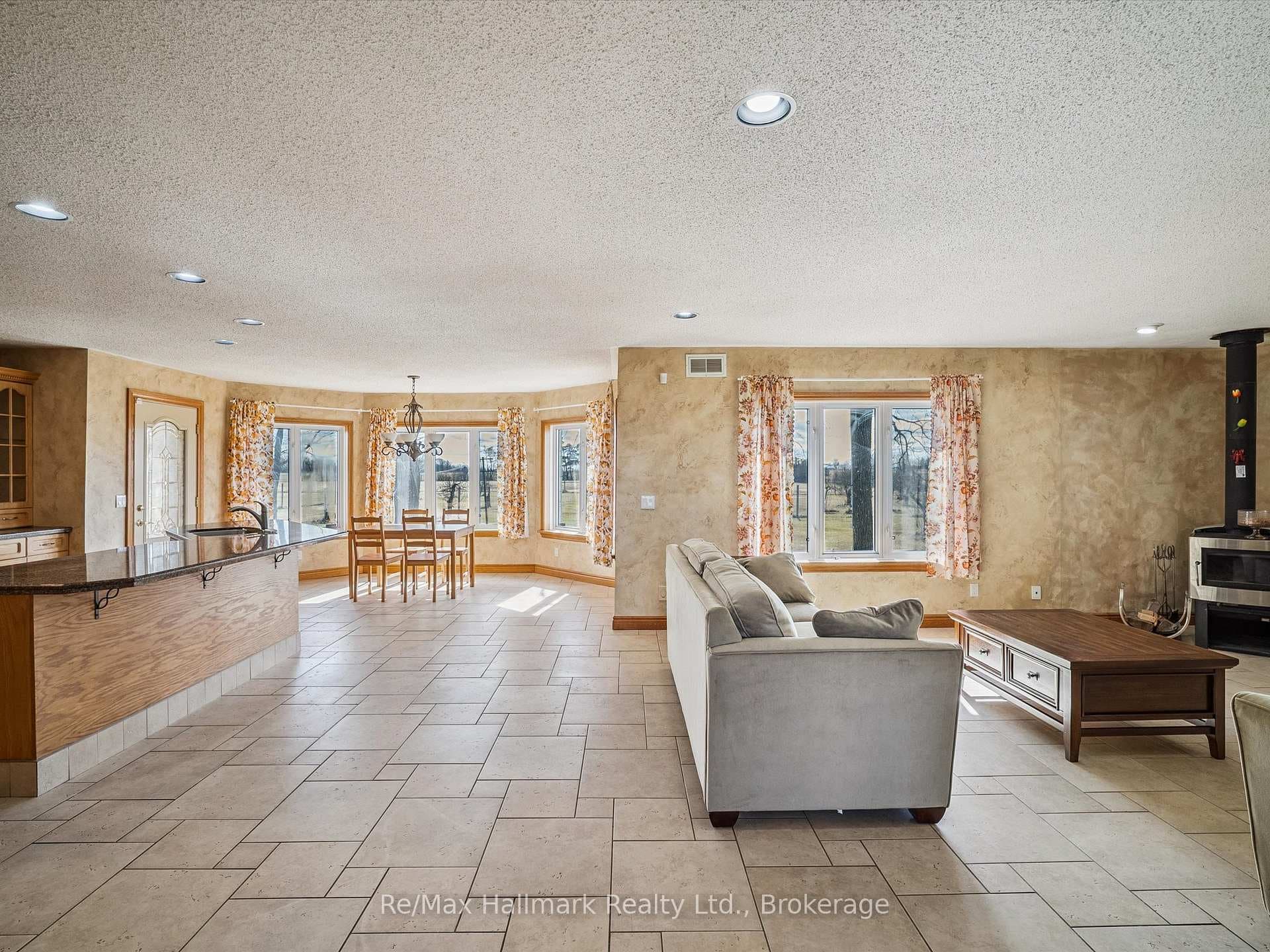 232 Eighth Road photo 18