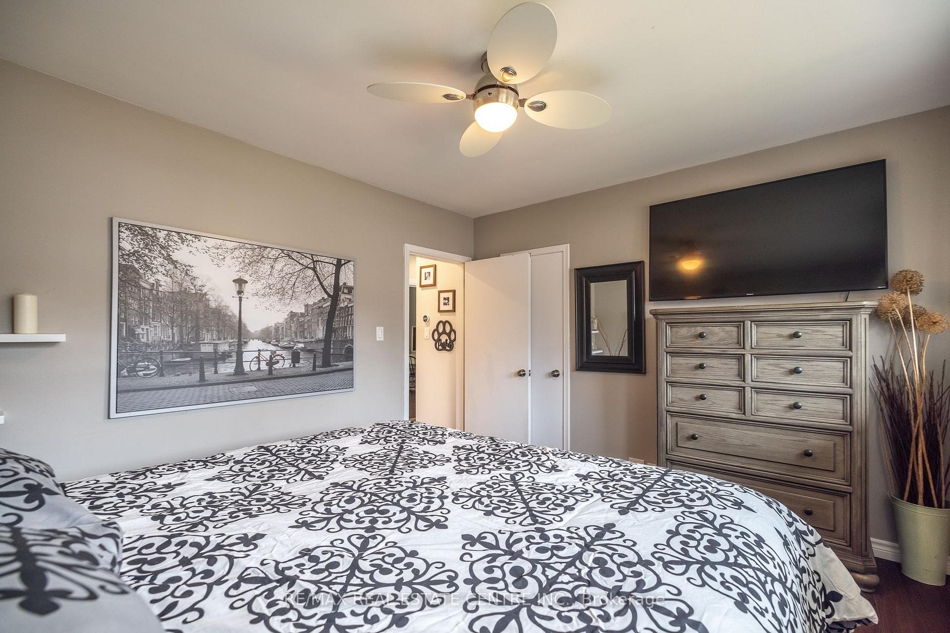 86 Knightswood Boulevard photo 23