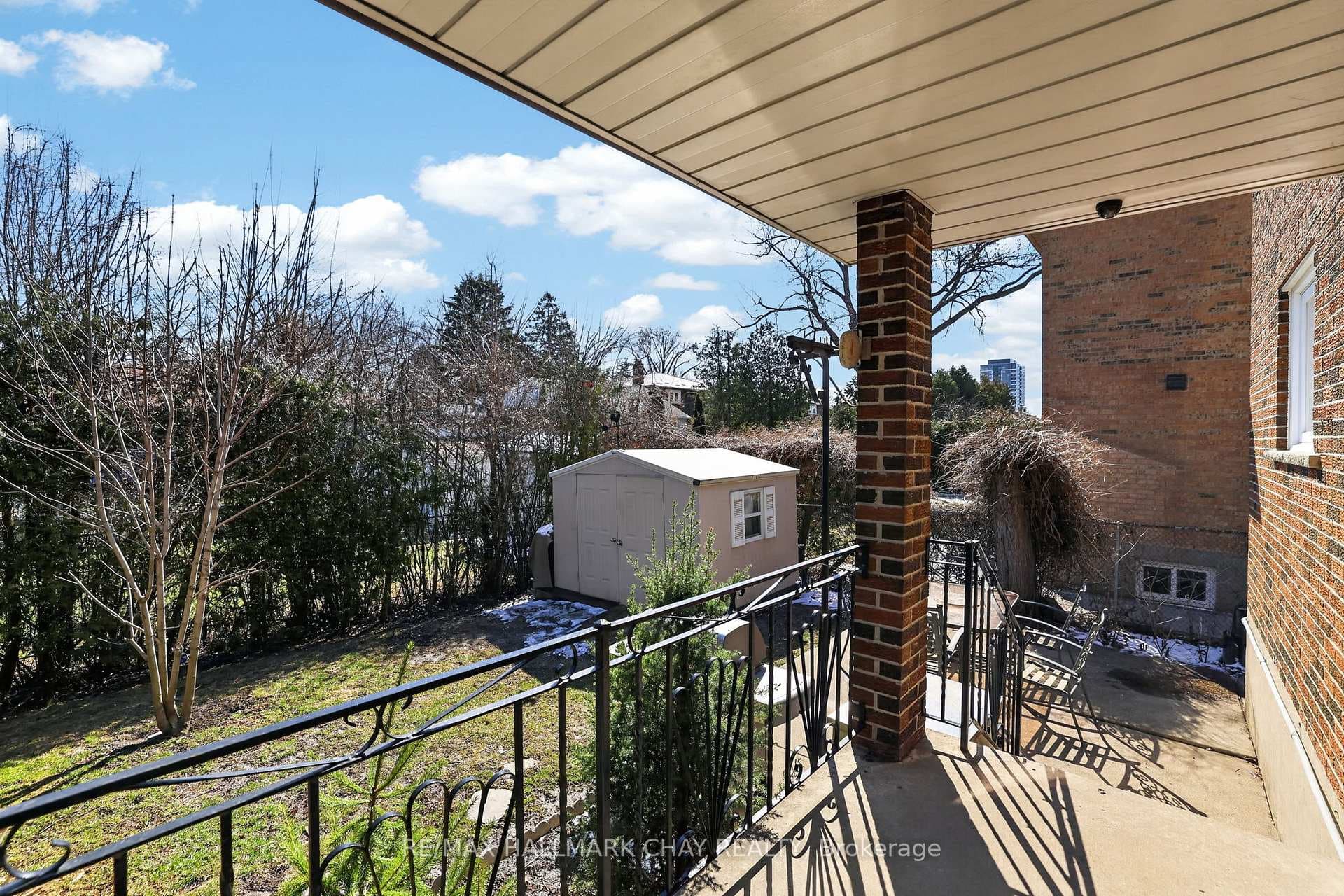 45 Beamsville Drive photo 40