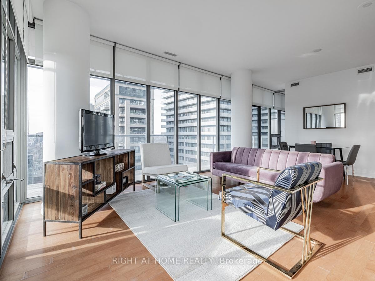 33 Charles Street Unit 2907 photo 2