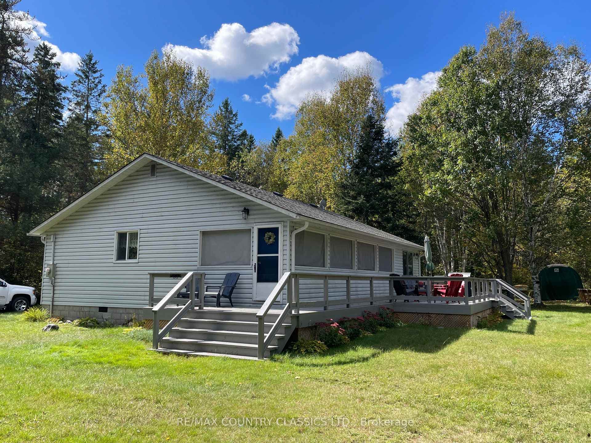 174 Paradise Landing Road photo 1