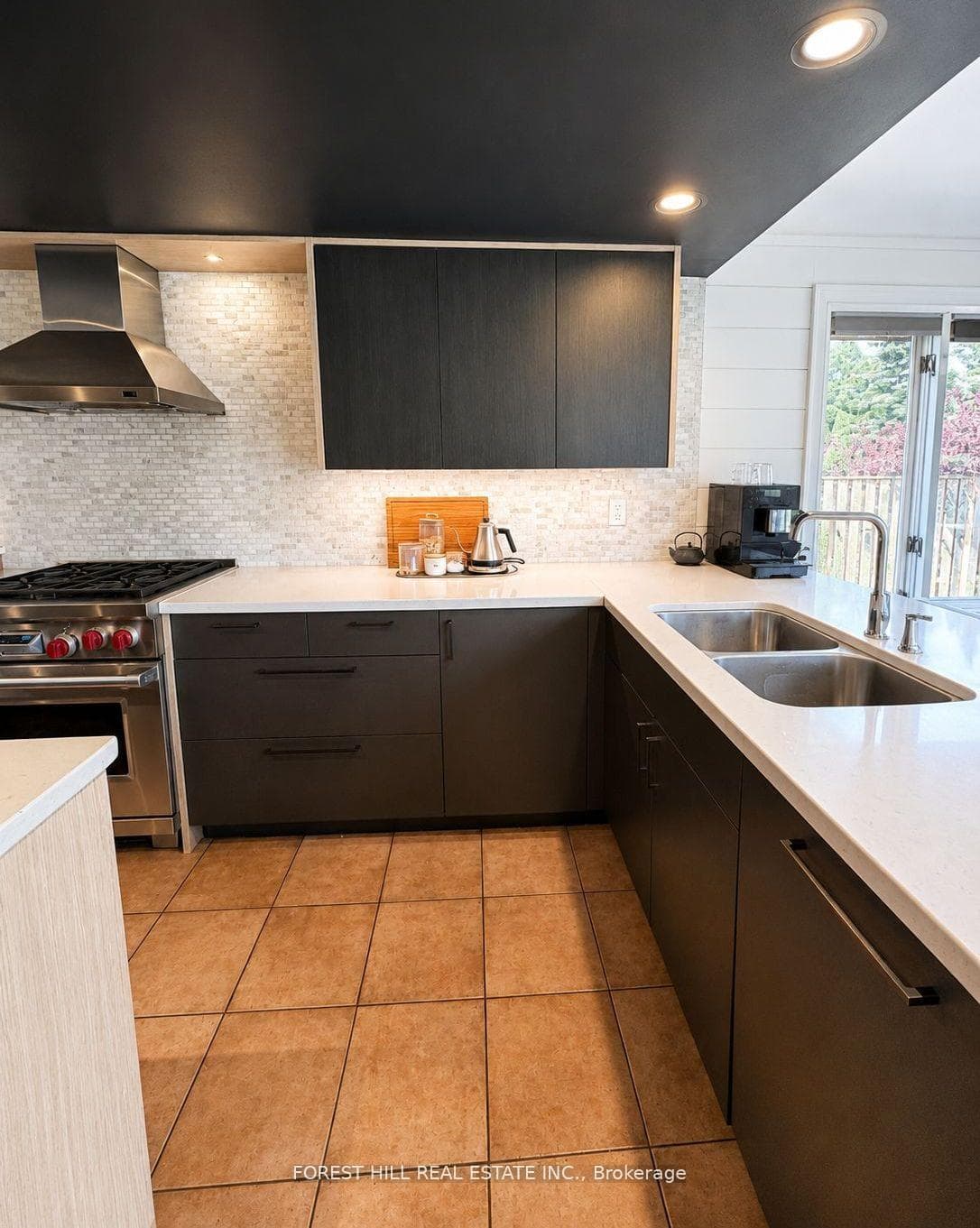 24 Lindhurst Street photo 10