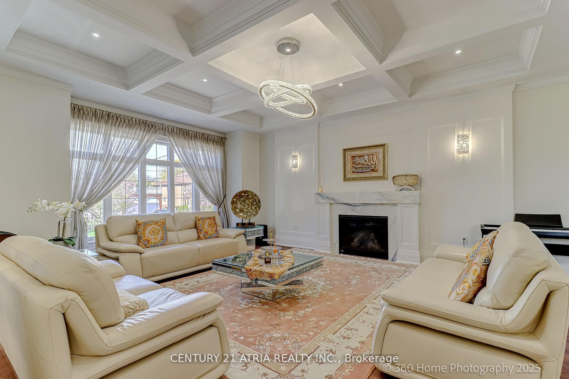 101 Spruce Avenue photo 4