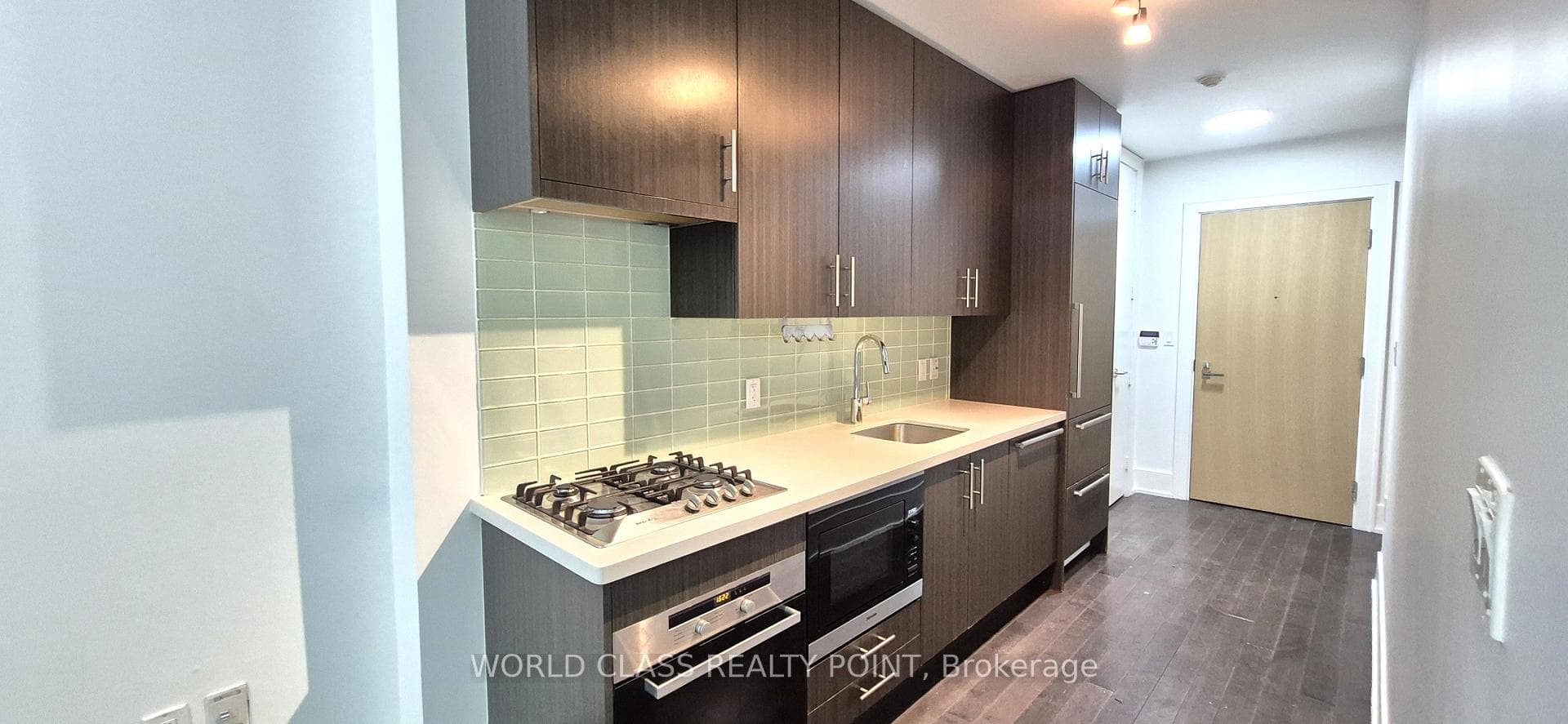 39 Queens Quay Unit 102 photo 7