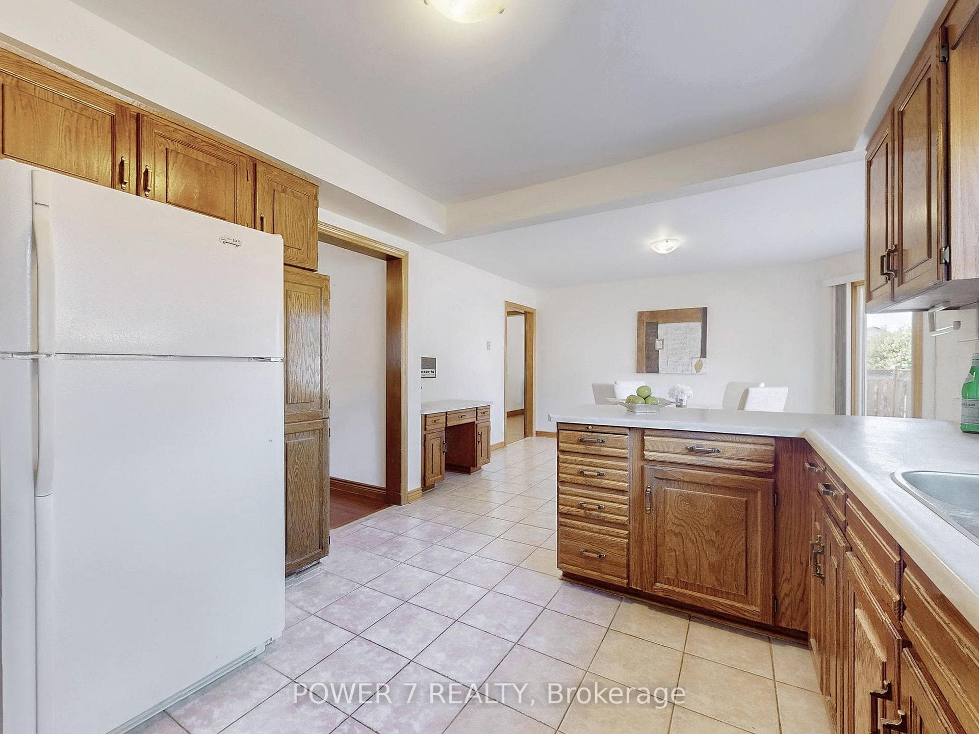 54 Hewlett Crescent photo 13