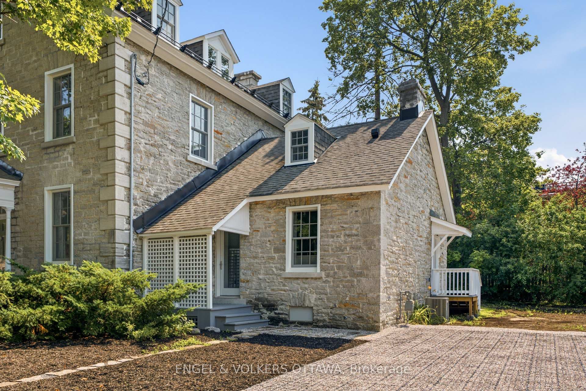 71 Thomas Street photo 47