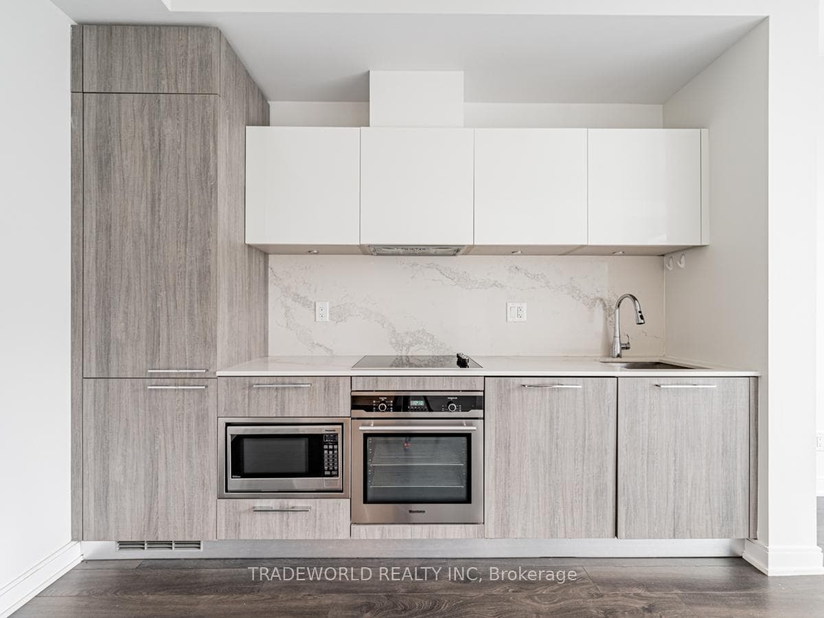 50 Charles Street Unit 1004 photo 9