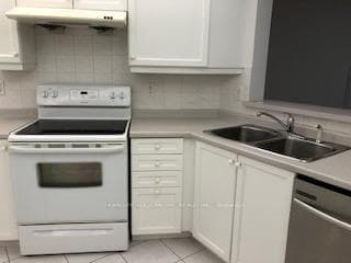 3181 Bayview Avenue Unit 201 photo 14