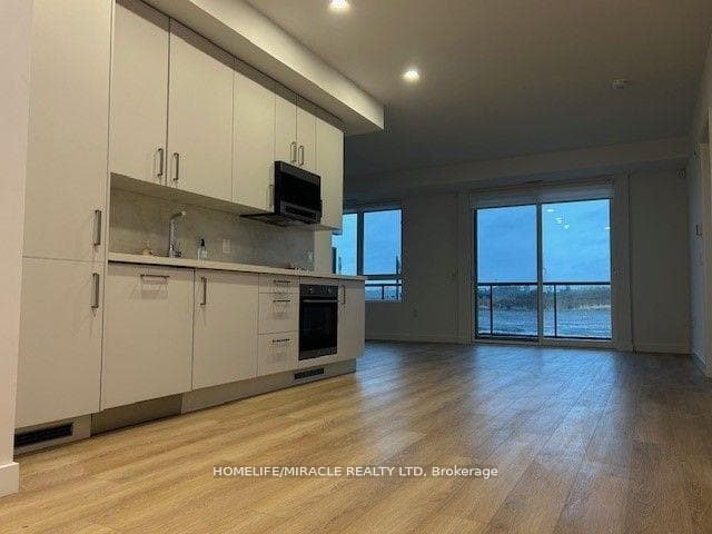 7549A Kalar Road Unit 103 photo 12