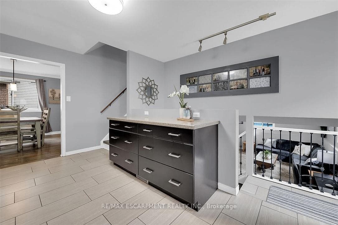 18 Jamieson Drive photo 17
