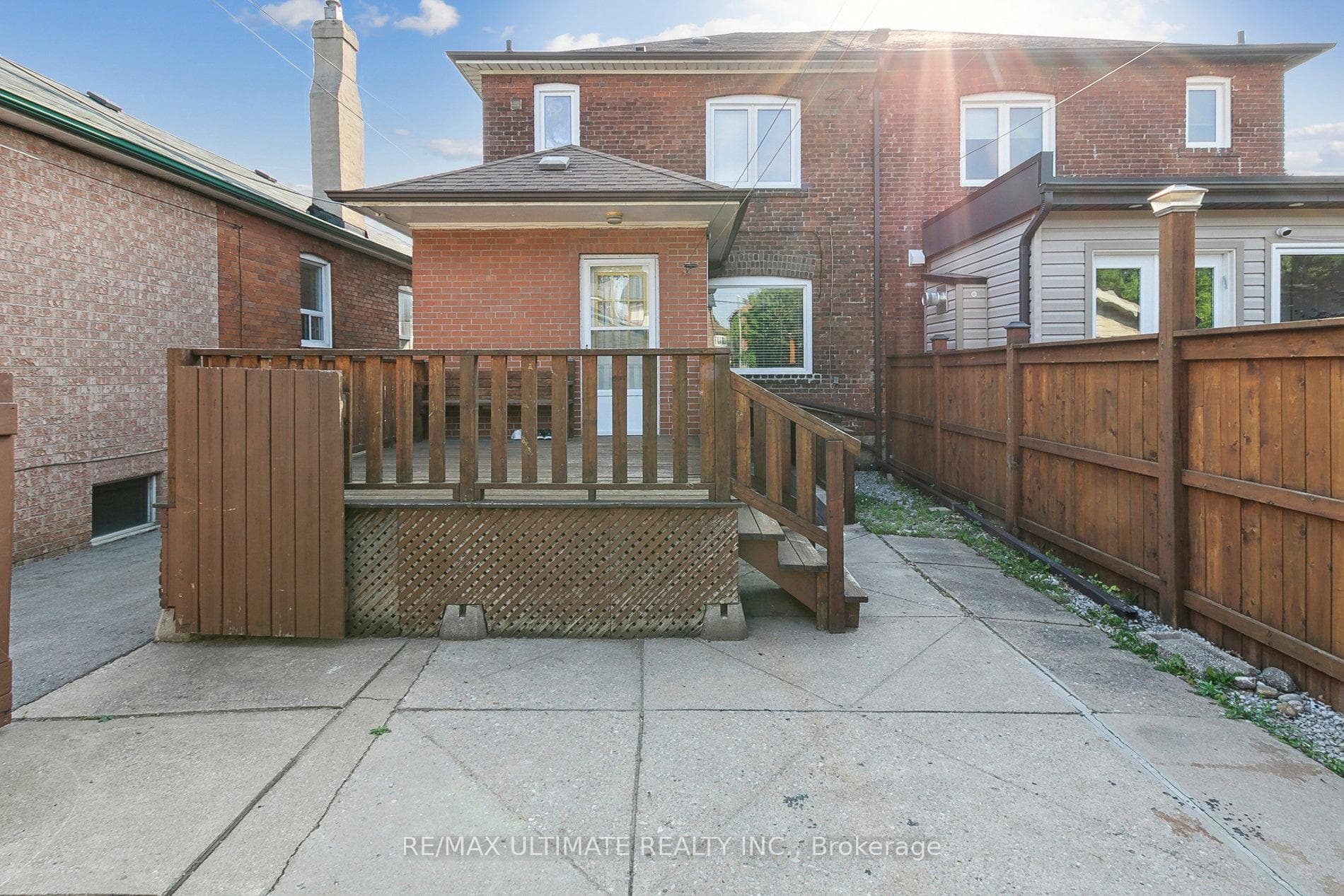 405 Northcliffe Boulevard photo 38