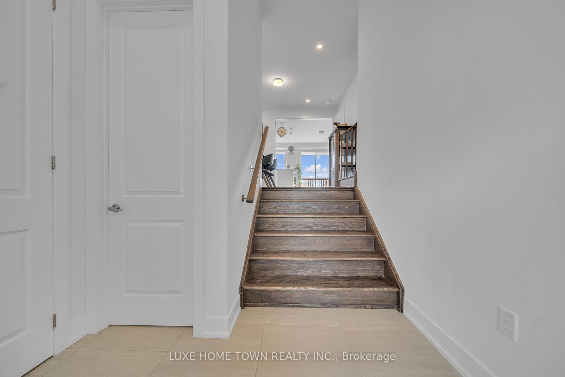 144 Povey Road photo 7