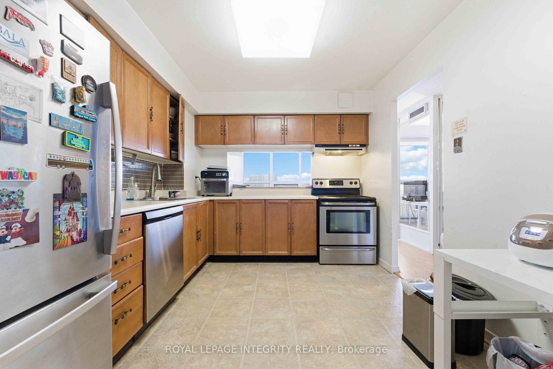 1500 Riverside Drive Unit 708 photo 12