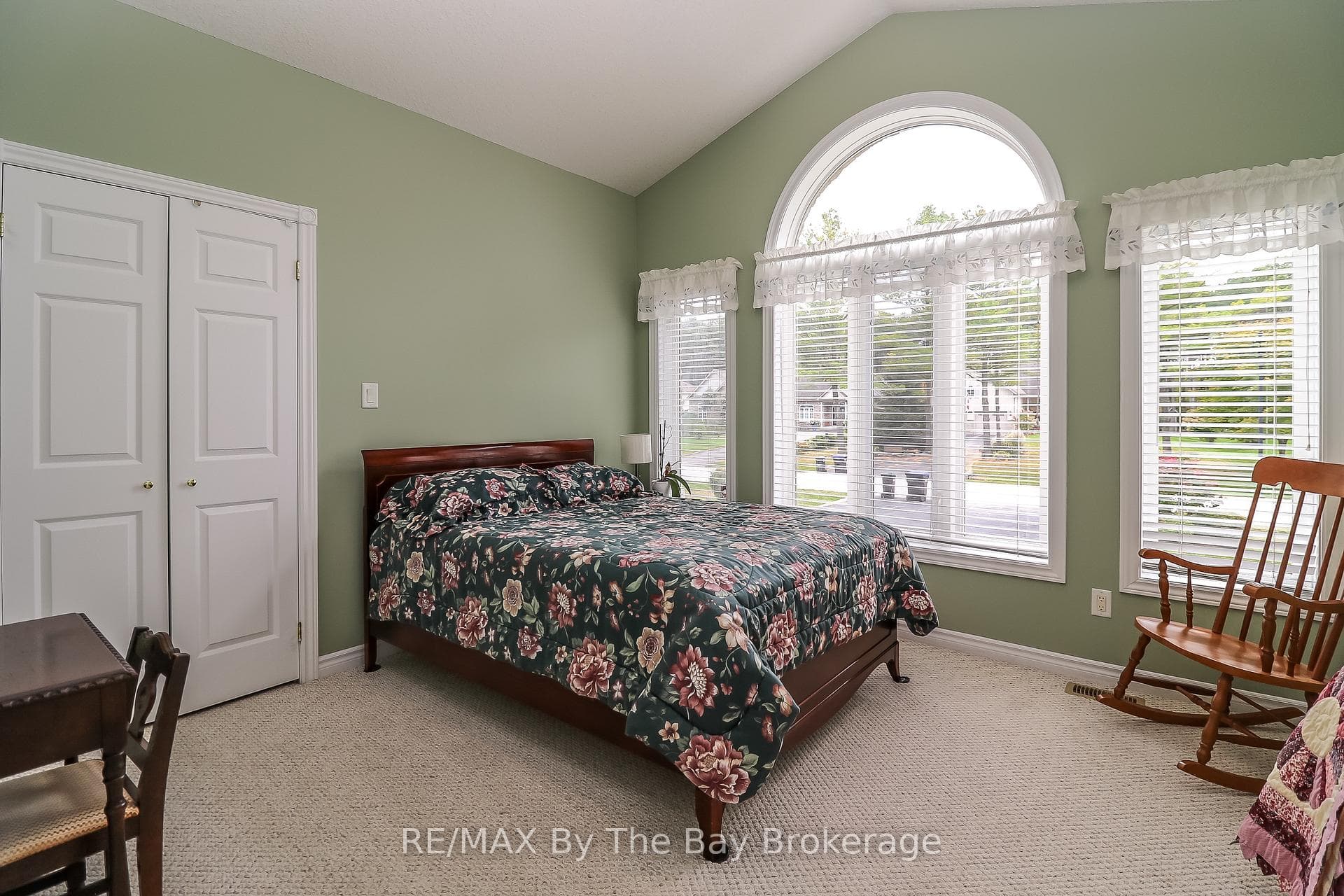 60 Martyn Drive photo 29
