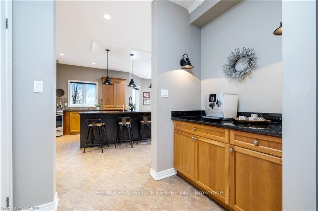 35 Karendale Crescent photo 10