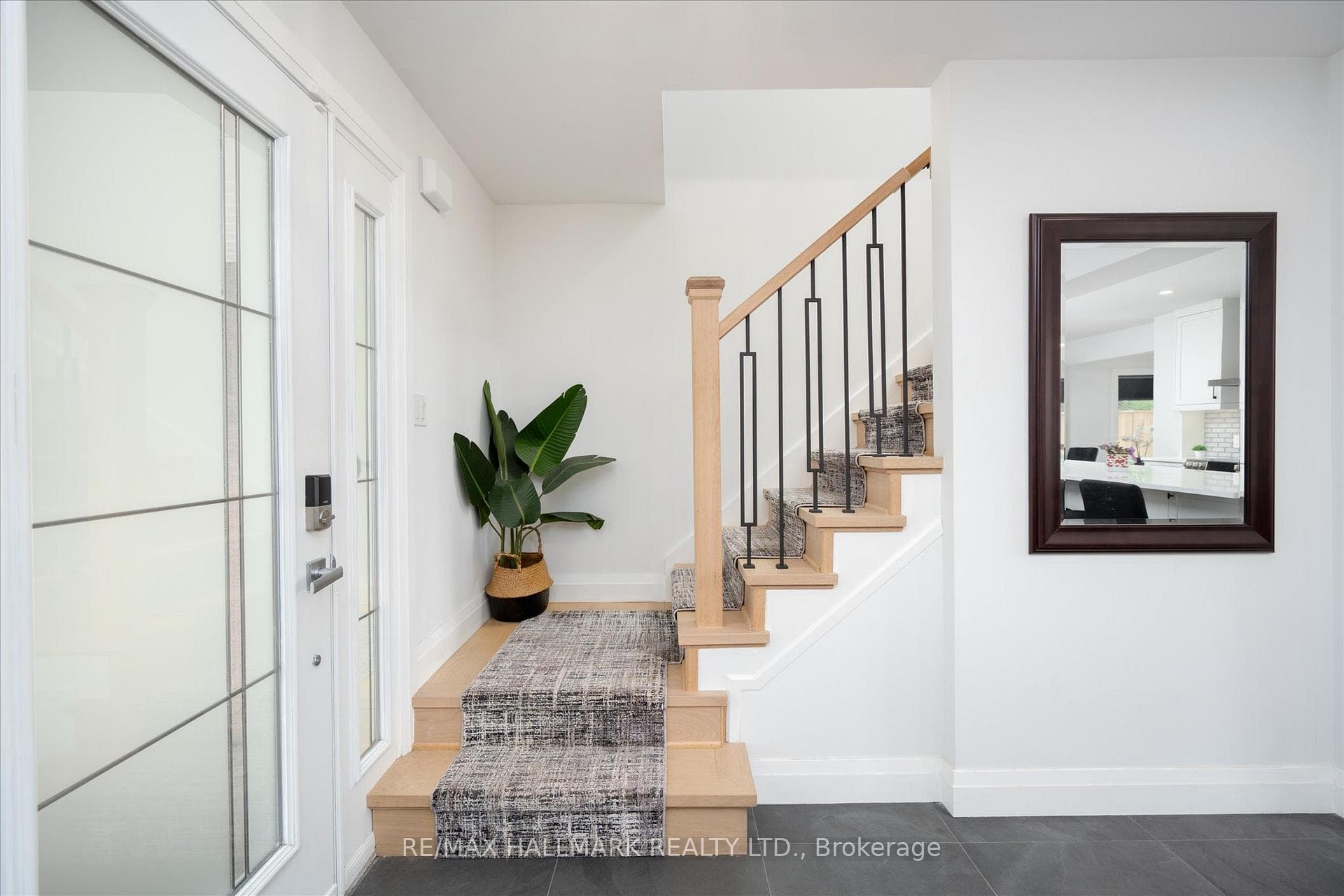 119 Charlotte Place photo 14