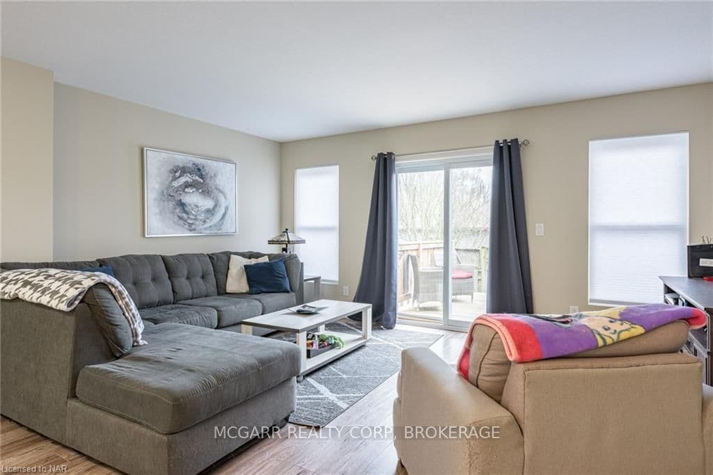 103 ENDICOTT Terrace photo 16