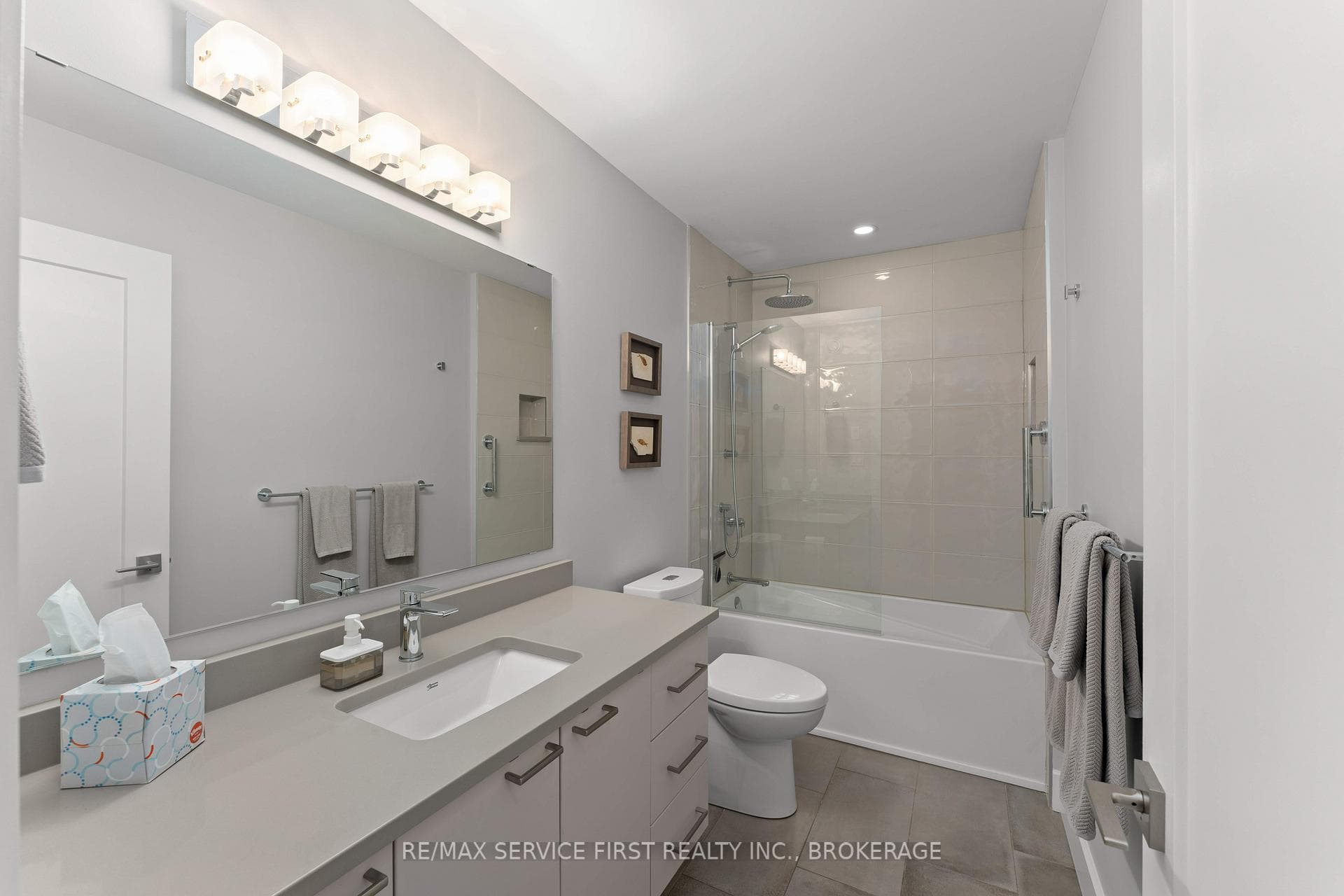15 Grange Street photo 40