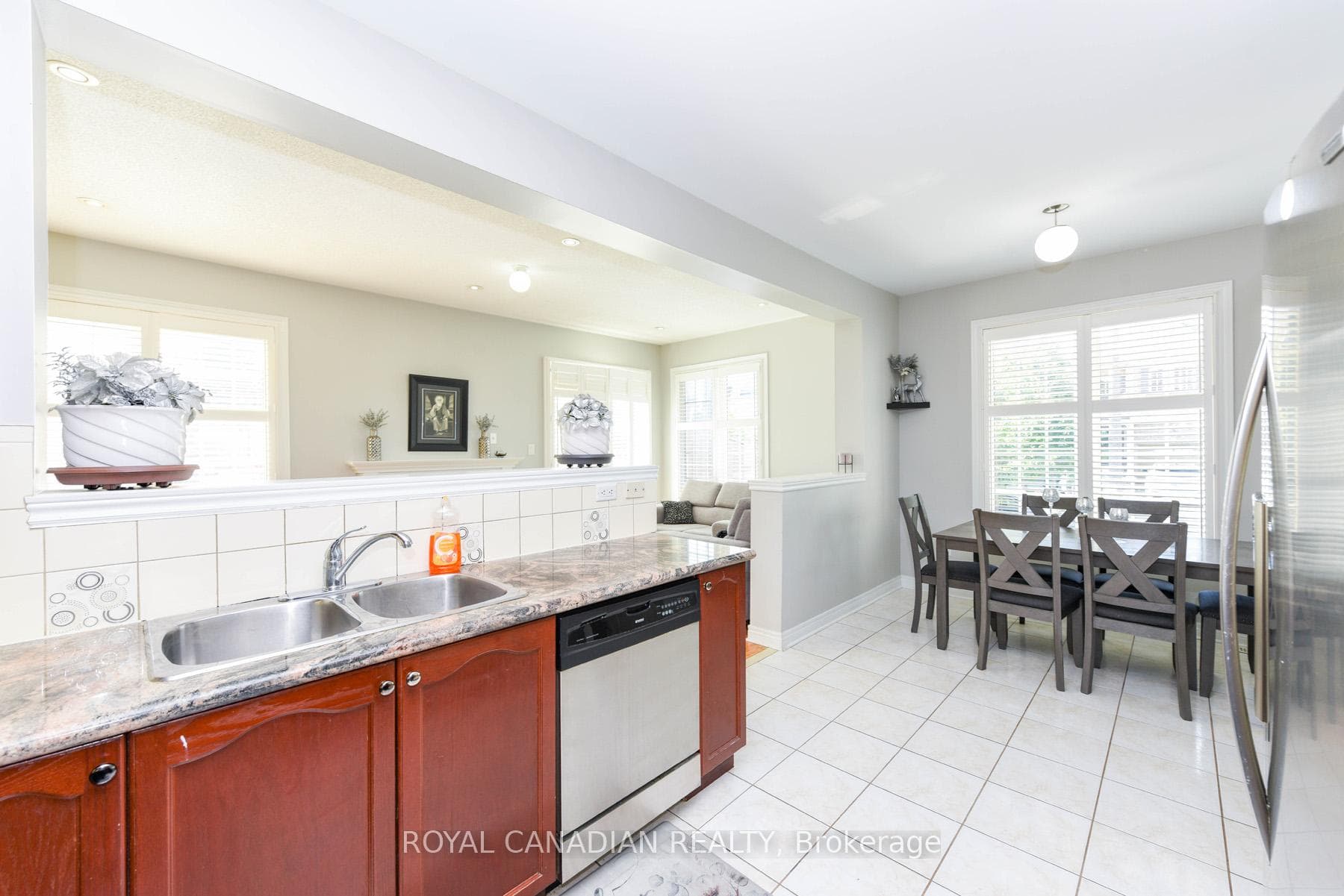 53 Everingham Circle photo 16