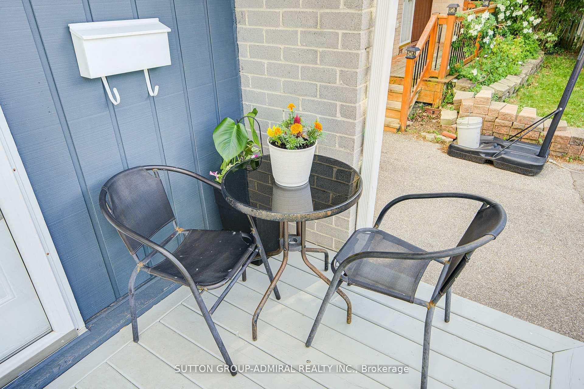 4 Hilda Court photo 7