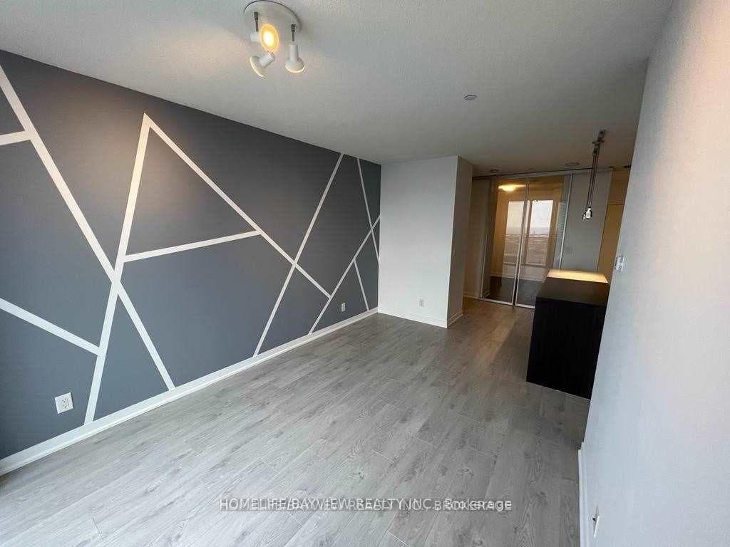 88 Harbour Street Unit 6006 photo 16