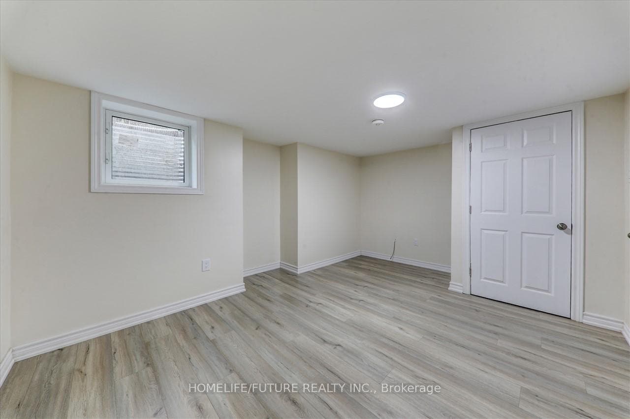 1337 Margate Drive Unit Bsmt photo 18
