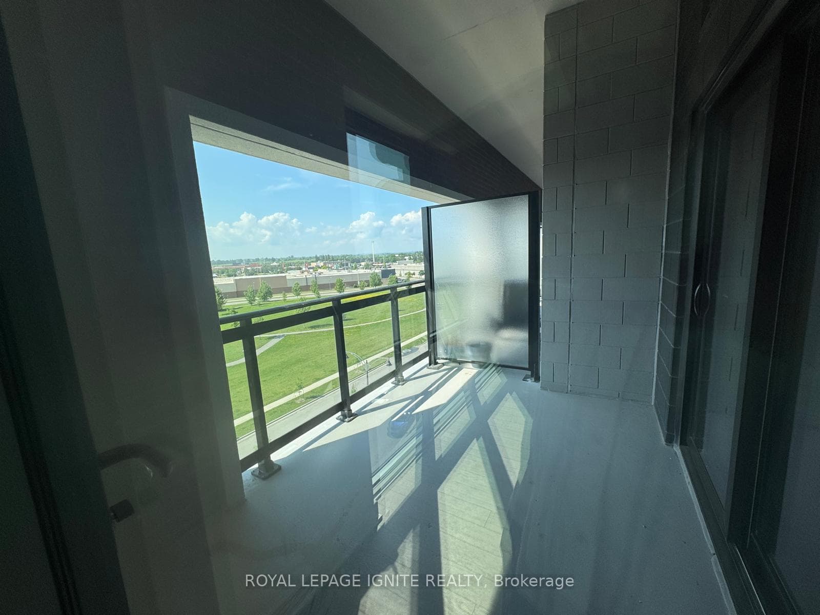 51 Clarington Boulevard Unit 611 photo 17