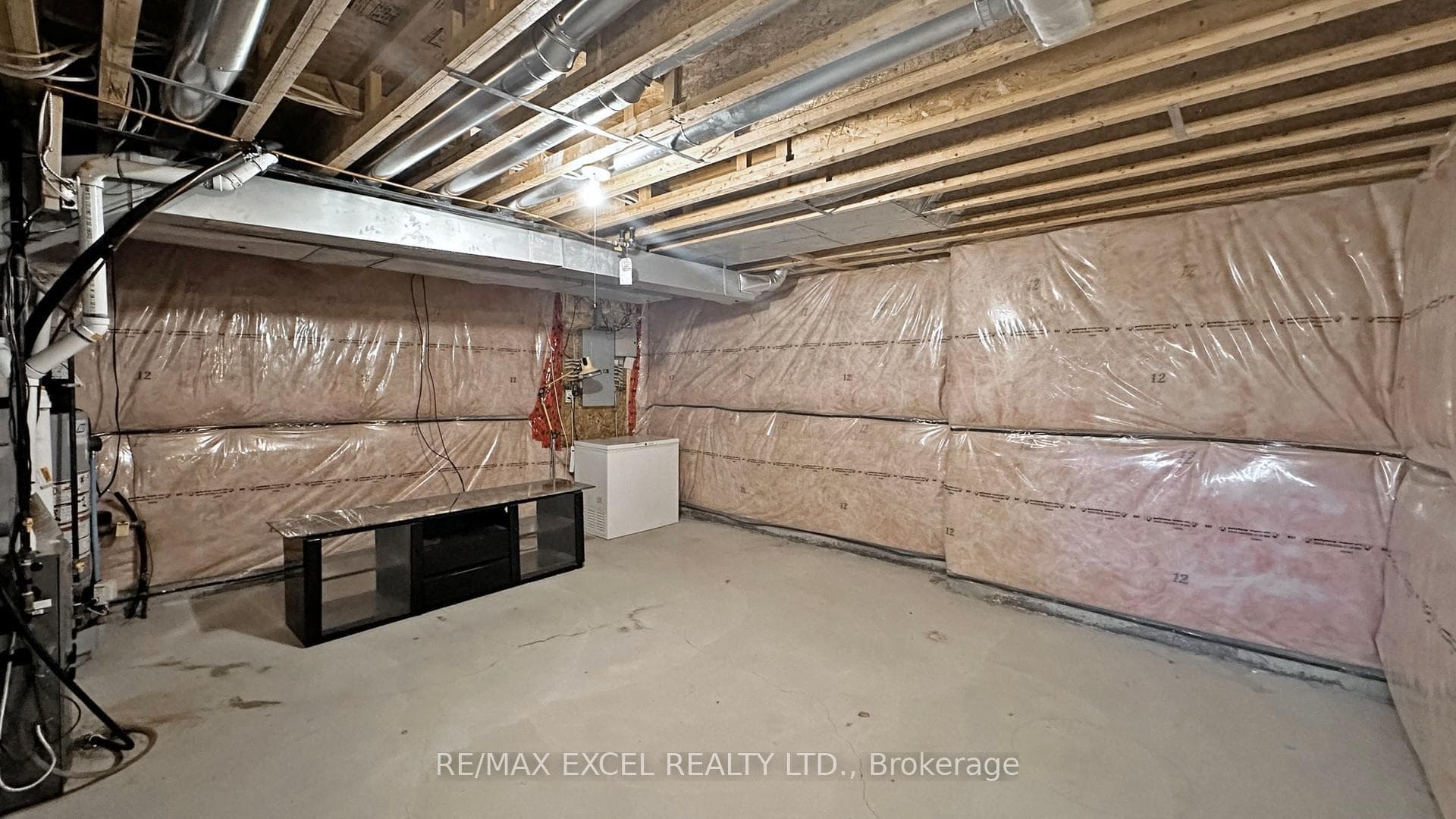 96 Willow Heights Boulevard photo 38