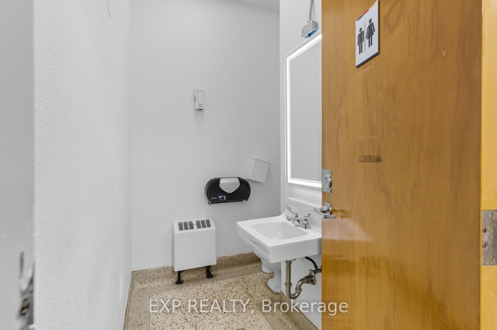 641 Sladen Avenue Unit 2nd & 3rd Floor photo 25