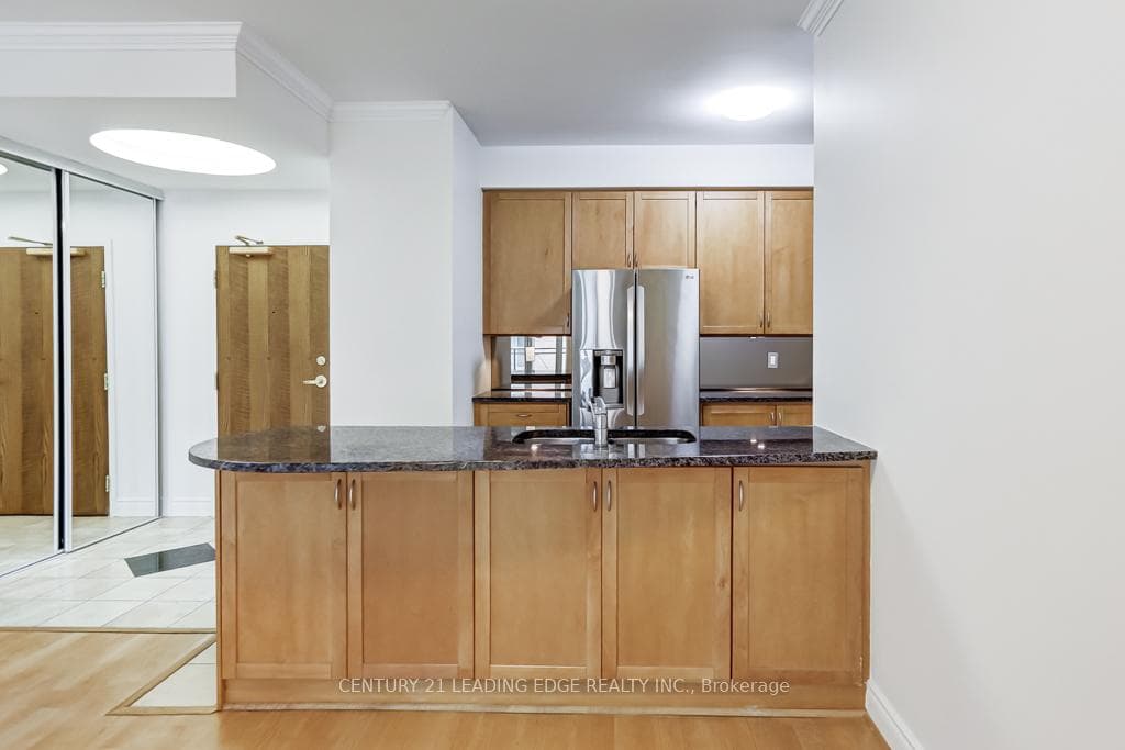 11 William Carson Crescent Unit 308 photo 7